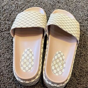 NEW Stylish Beige Platform Slide Sandals